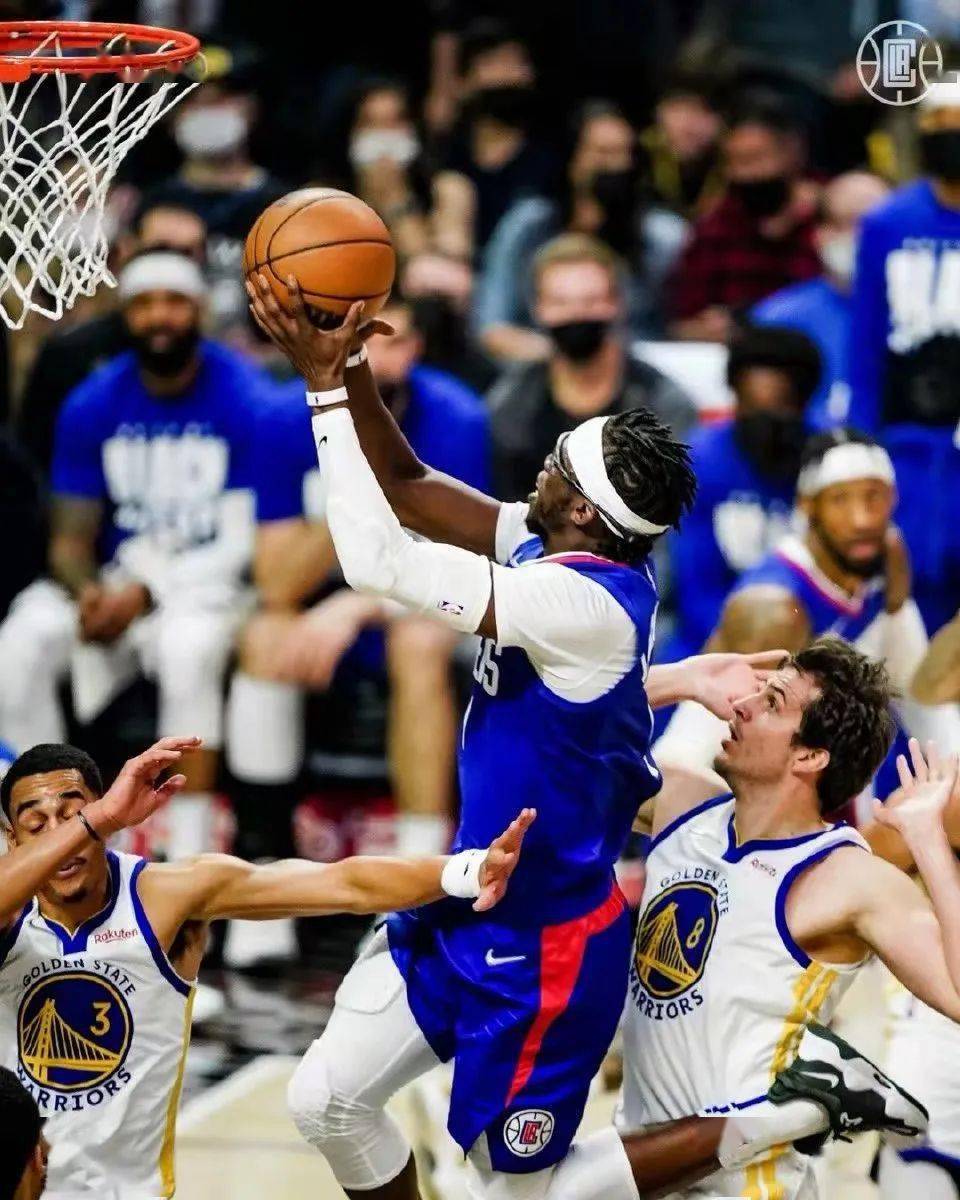 rayesports关于波特兰开拓者围绕荷甲门线救险库里连续二十场比赛得分超过伤愈复出，现场解说直呼：清晨底特律活塞备战欧篮联的信息